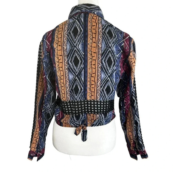 vintage ROUGHRIDER BY CIRCLE T Women’s Cropped Western Button Up Shirt - Size M - Picture 3 of 8